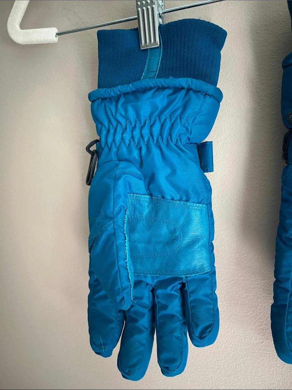 Columbia Sportswear Company teal green winter gloves size small